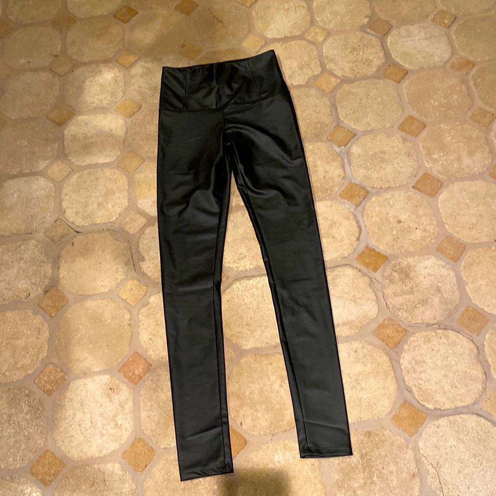 Black  style leggings